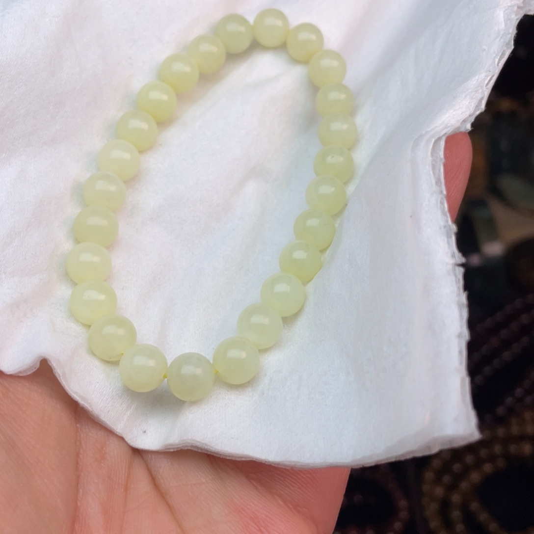 岫岩河磨玉（透闪石质玉）未镶嵌颈饰卡8福利