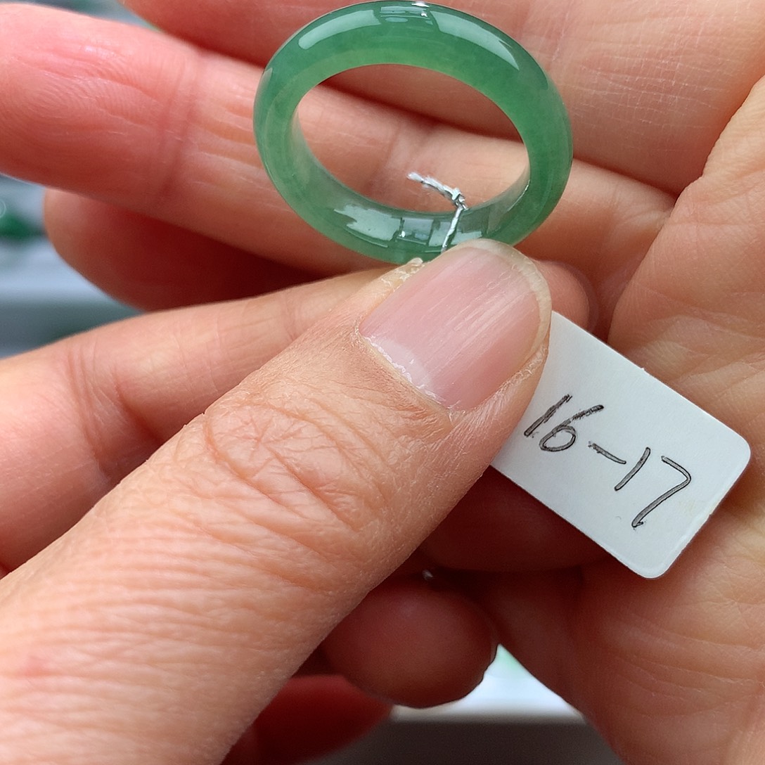 翡翠戒指未镶嵌16-17号