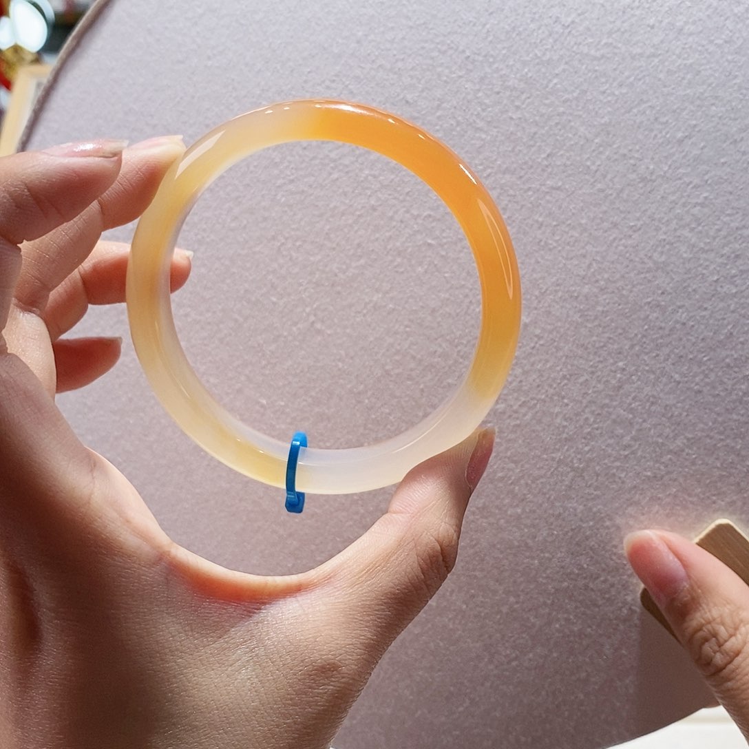 玛瑙/玉髓手镯未镶嵌62.5