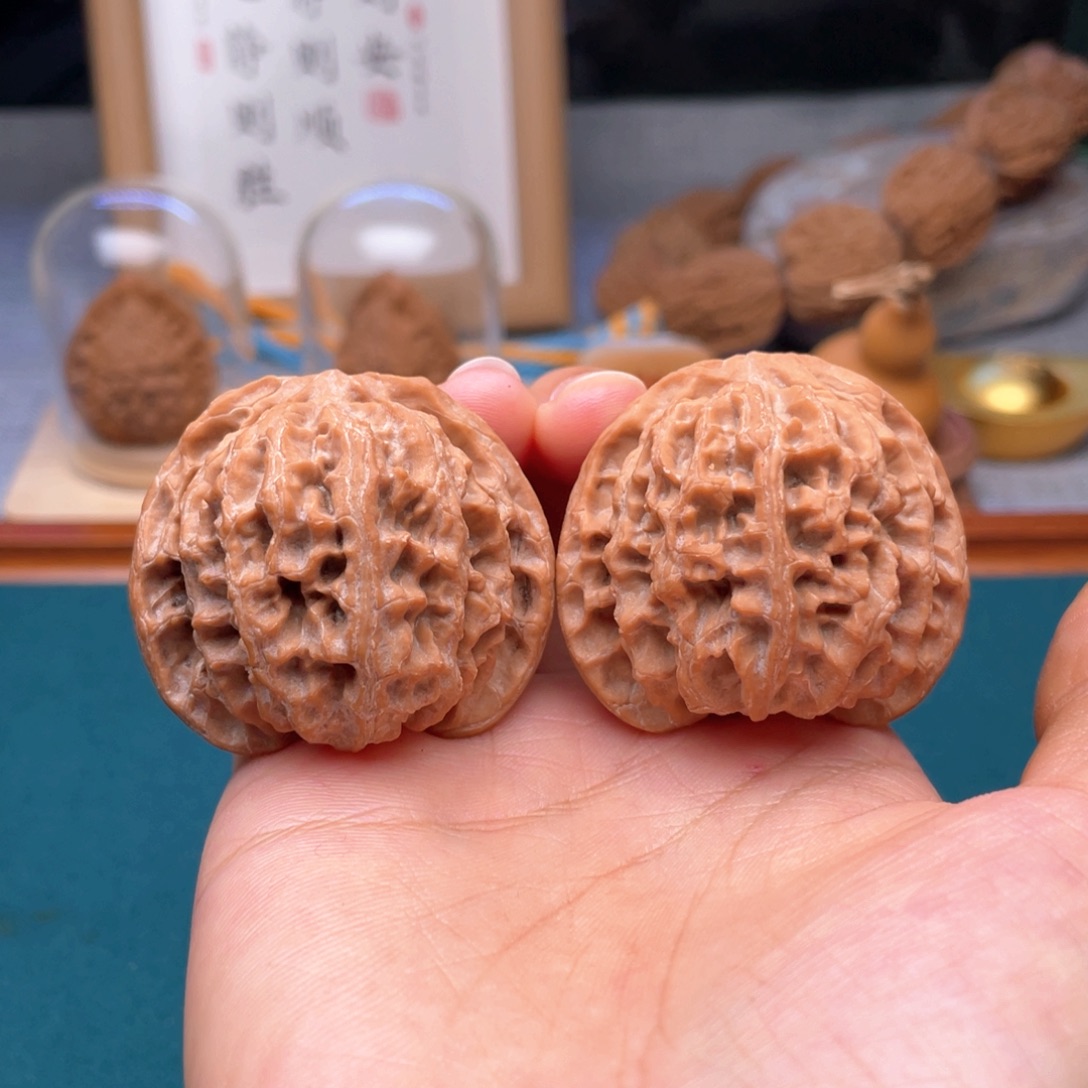 文玩核桃吊坠44尺全品苹果园