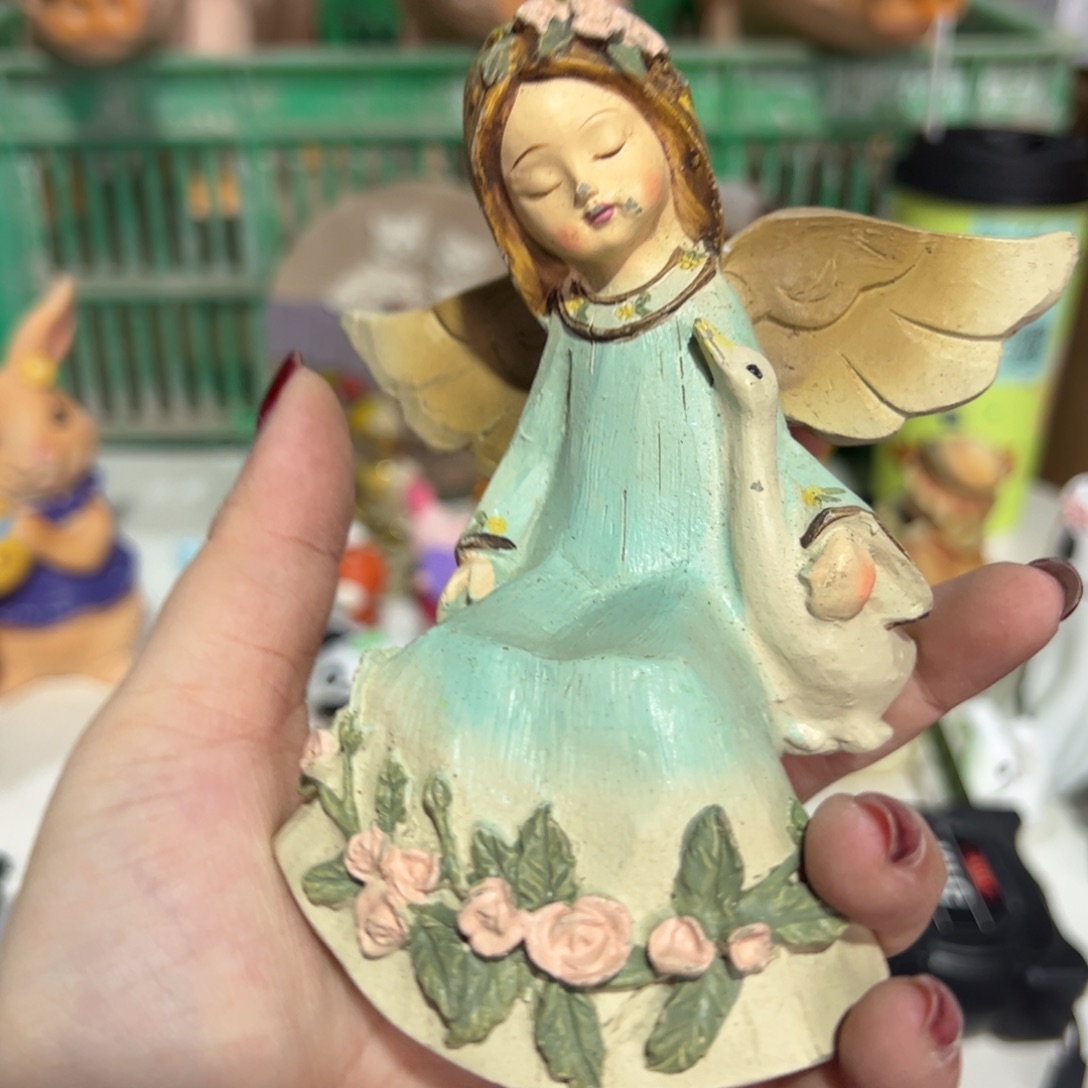 小***做陶瓷树脂工艺品摆件