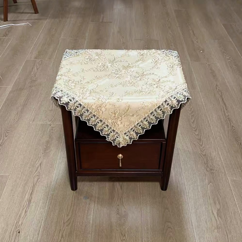 B63 深金色双层 (60X60cm方）床头柜盖巾，沙发扶手，微波炉烤箱盖巾