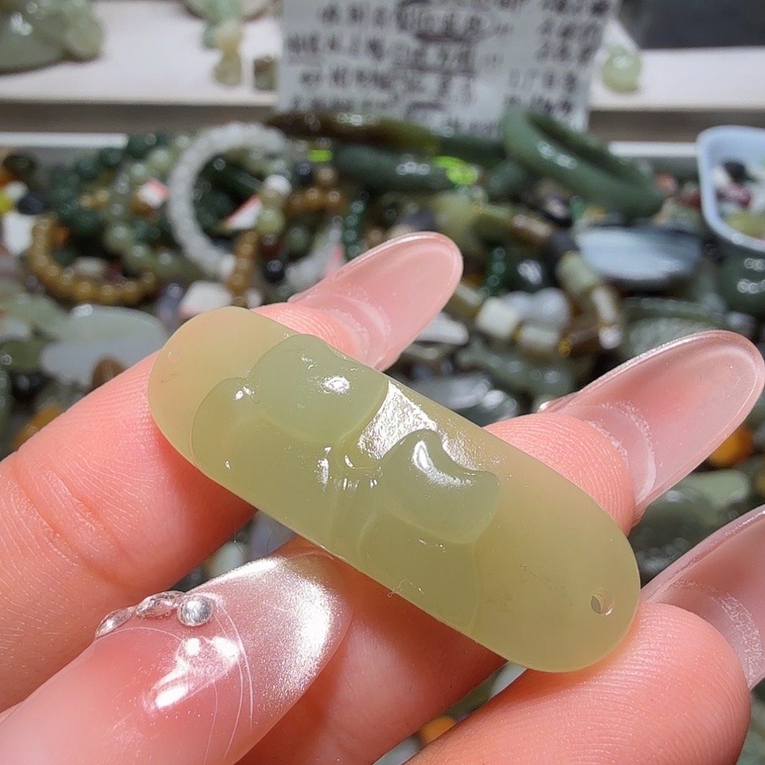 和田玉未镶嵌珠宝奇石