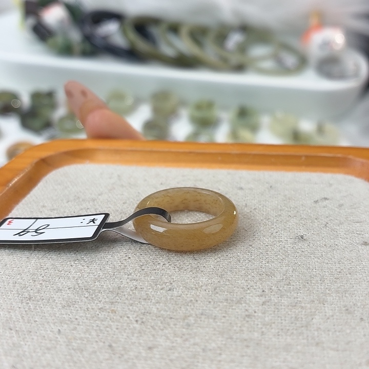 和田玉（糖玉）未镶嵌戒指s2糖色圆条16.3不退换