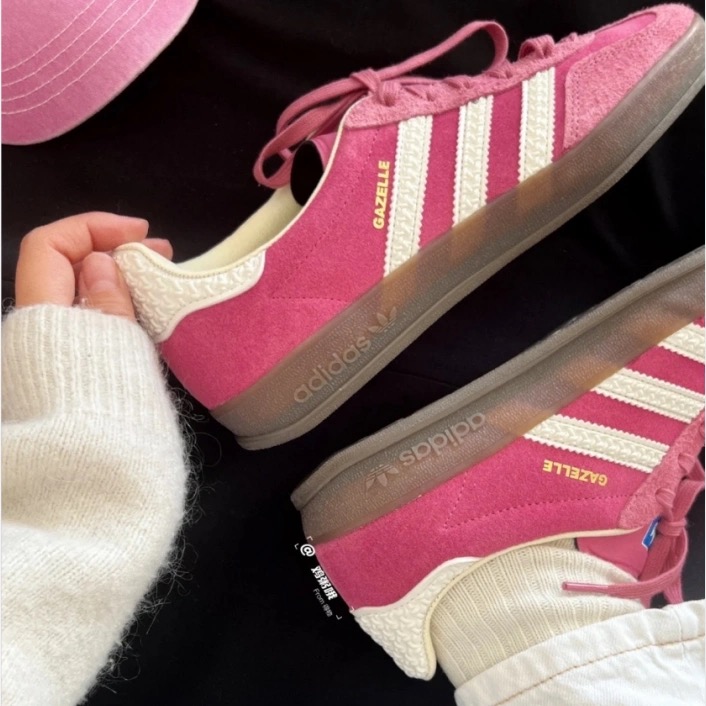 阿迪达斯/adidas草莓熊粉色德训鞋休闲板鞋 IF1809