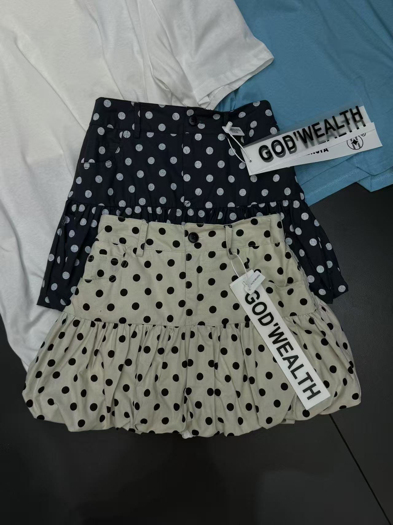 ▪️现货·韩国波点短裙女高腰显瘦A字半身裙甜美减龄ins