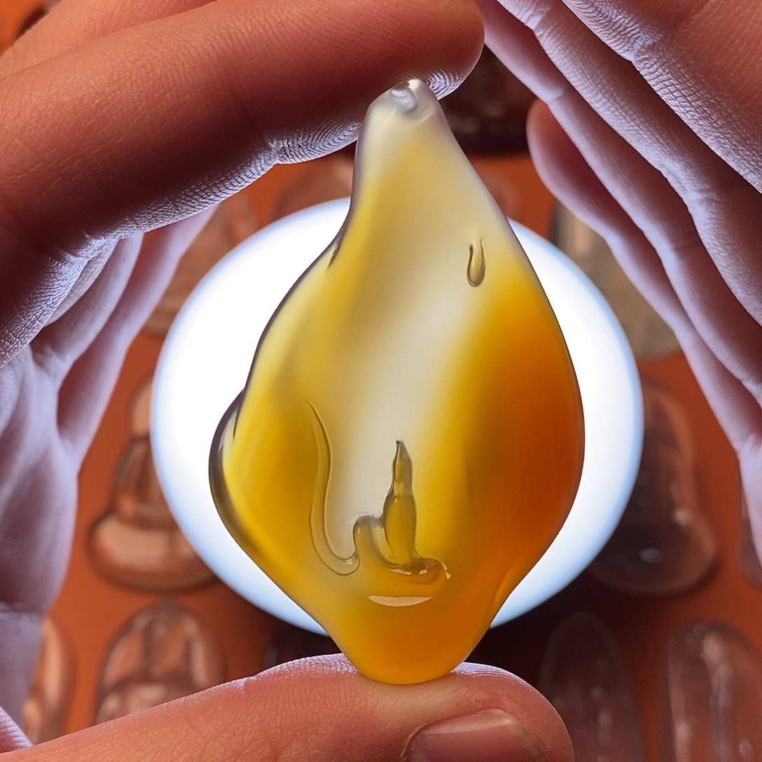 玛瑙/玉髓未镶嵌颈饰（水滴悟道）