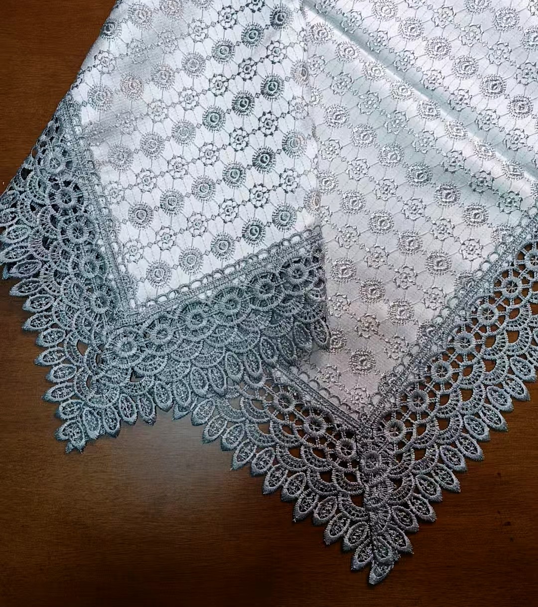 M36 浮雕铜钱灰色 (130X180cm）餐桌布，茶几布，电视机75寸盖巾