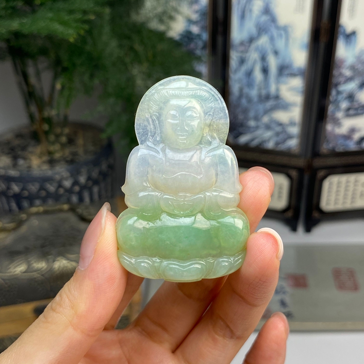 海草绿半山水自在观音挂件 天然翡翠A货