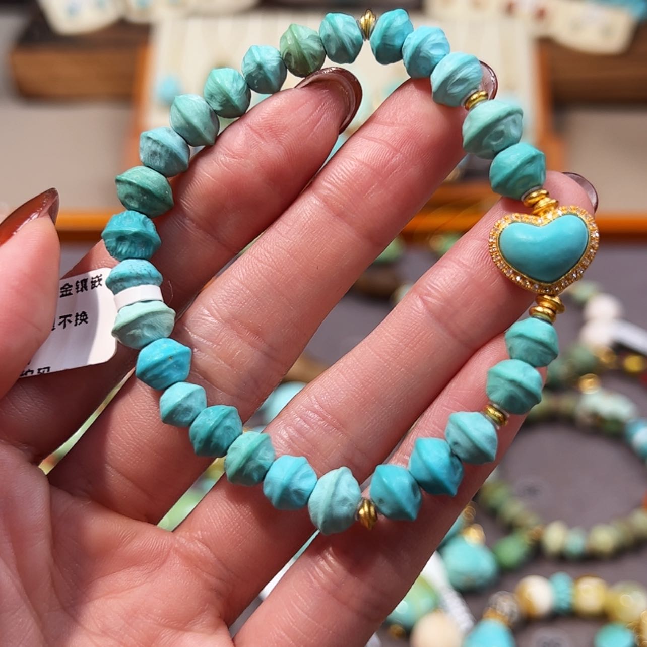 【闪购商品】18K金镶嵌绿松石手链