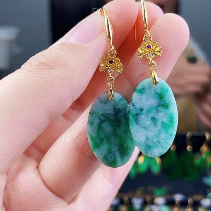 翡翠耳饰未镶嵌饰品