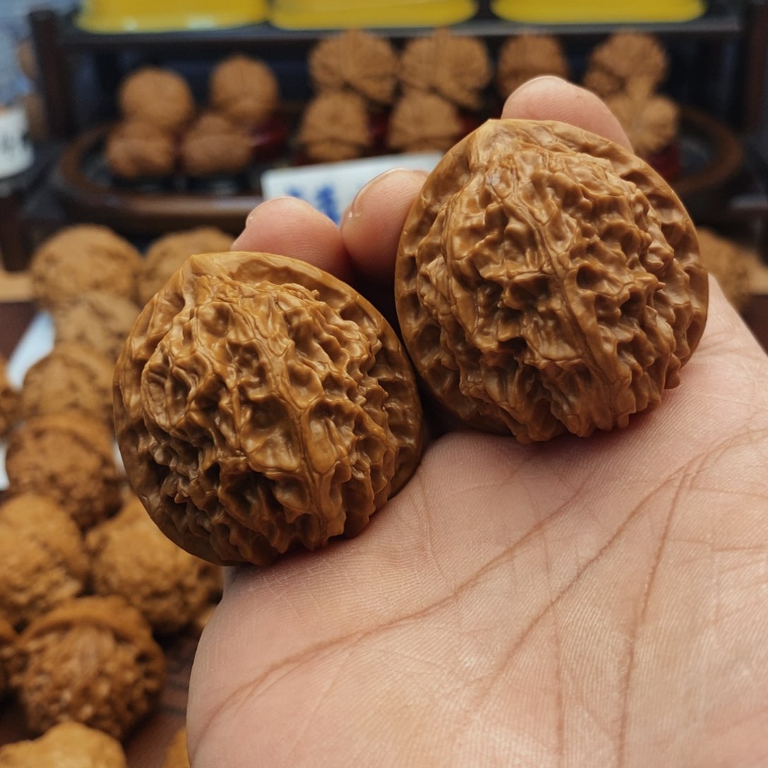 文玩核桃把件41尺 金麒麟 9