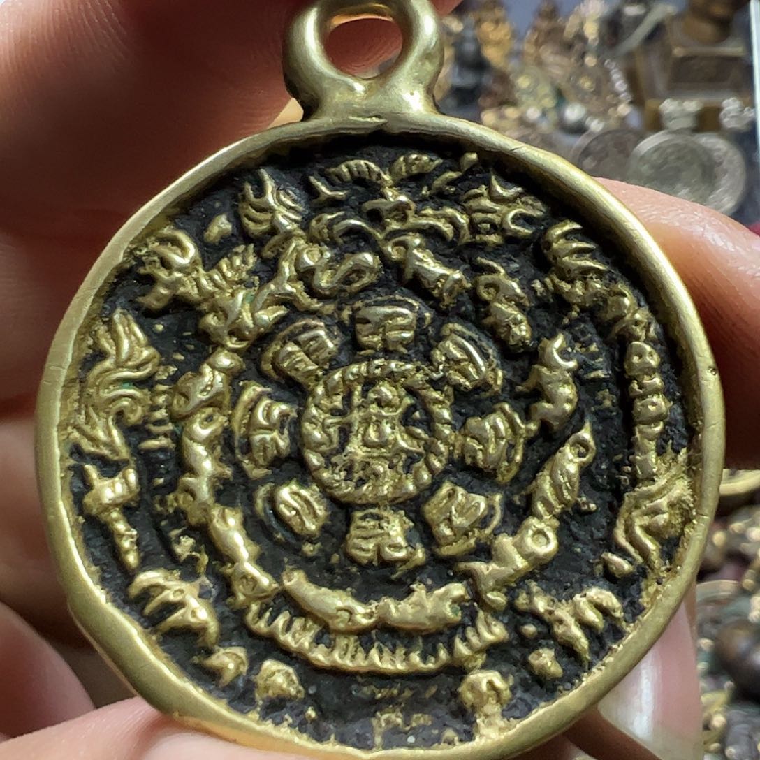 合金类啊哈哈真的好喜欢这个风格