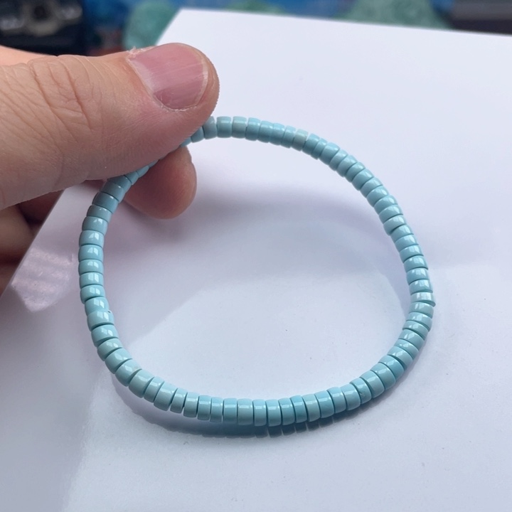绿松石颈饰未镶嵌