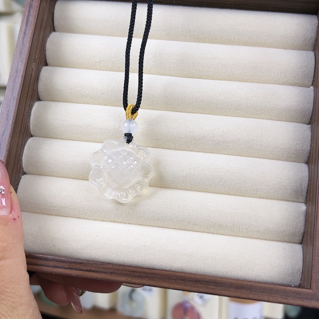 玛瑙/玉髓未镶嵌吊坠(赠链)