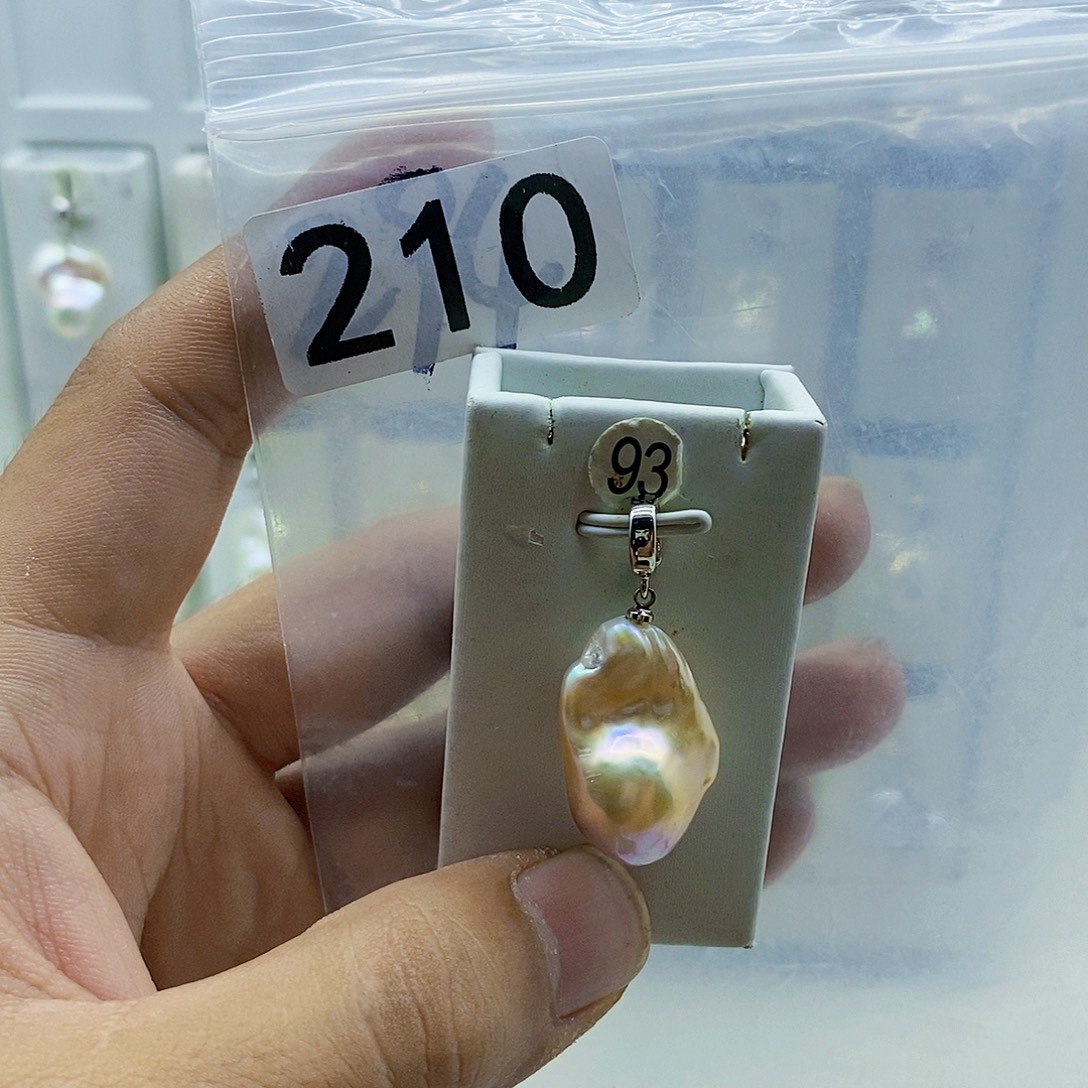 淡水珍珠合金颈饰