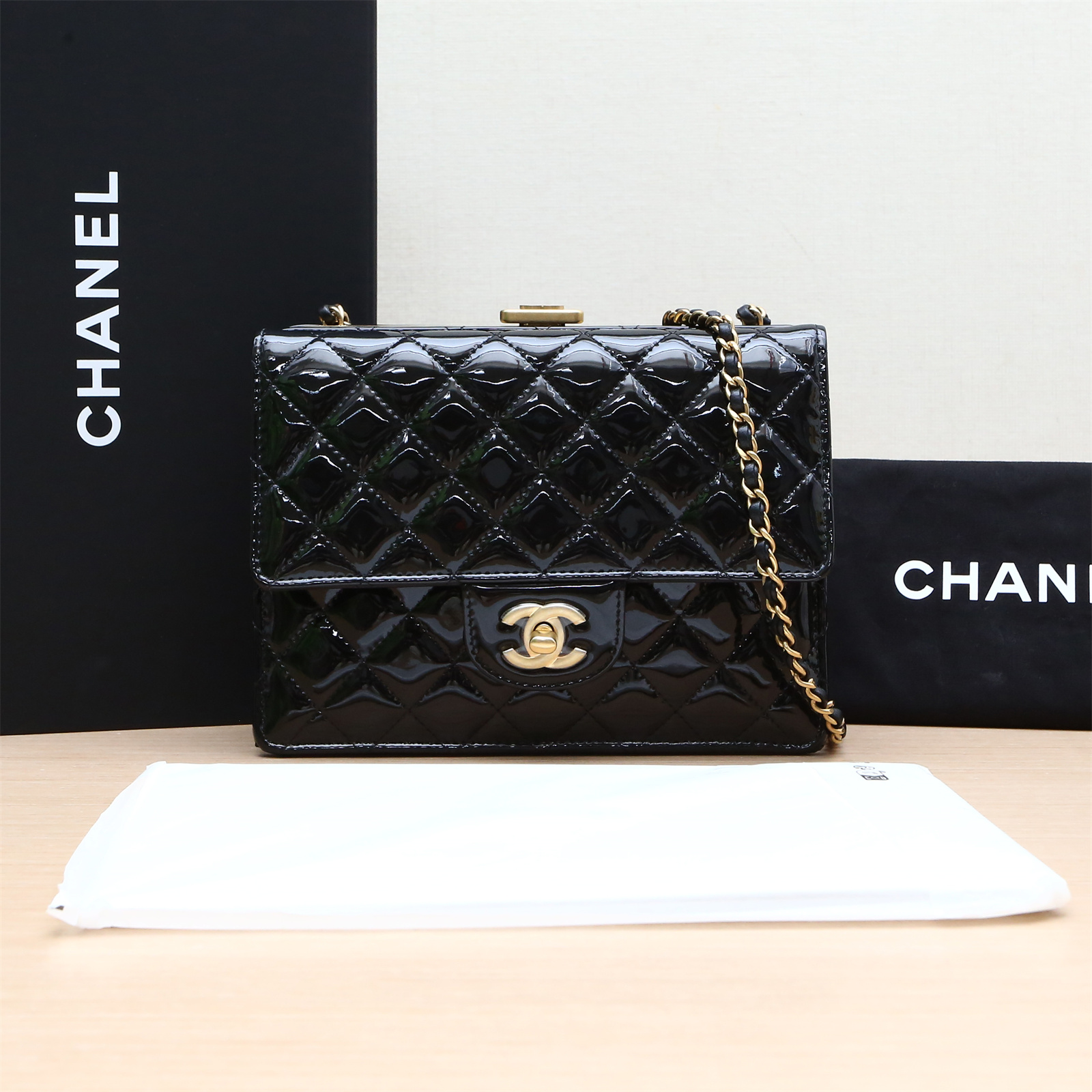 99新 Chanel/香奈儿 【双攀】漆皮 芯片23K 晚宴包 655170