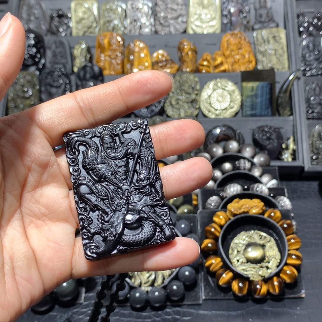 黑曜岩吊坠(赠链)未镶嵌茹*?