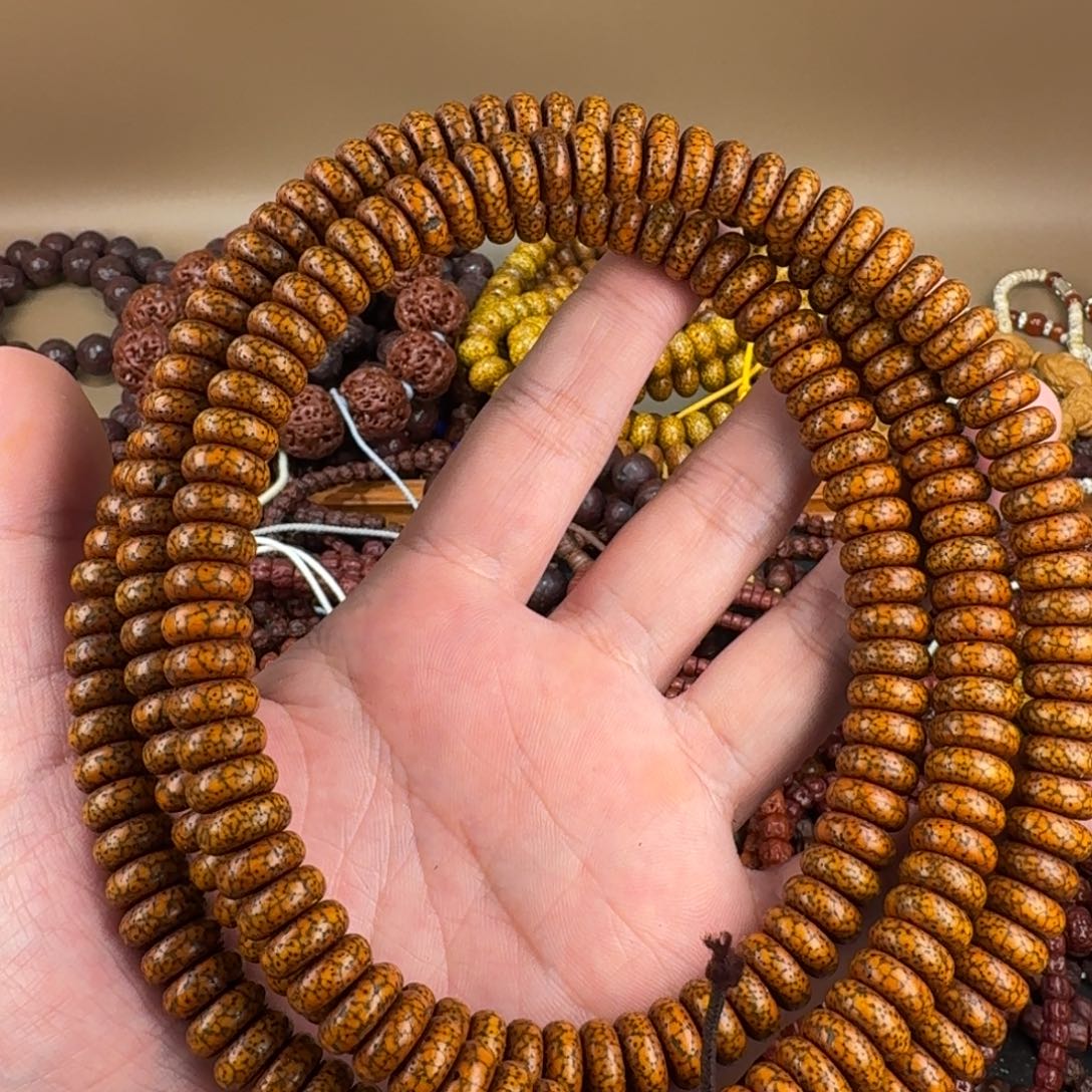 召***边金刚菩提手串图健健康康