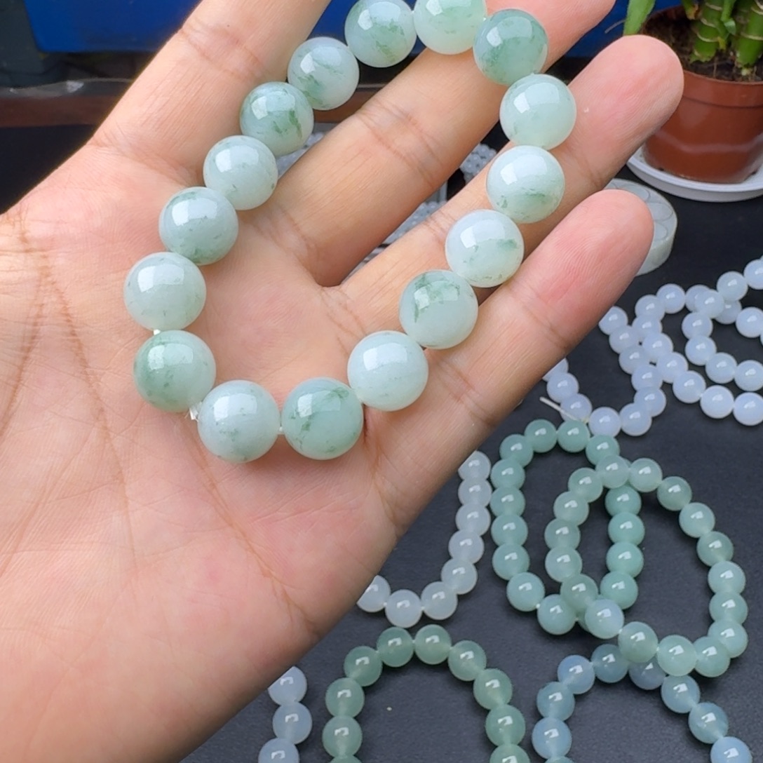 三***爸未镶嵌定制翡翠卡13细糯化飘花