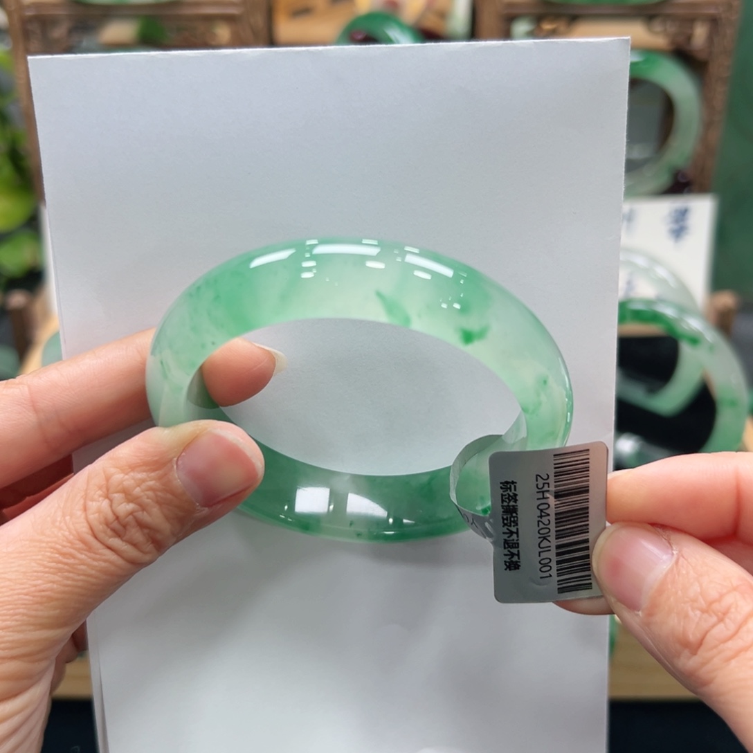 石***榴石英质玉未镶嵌手镯➕佳佳57.5