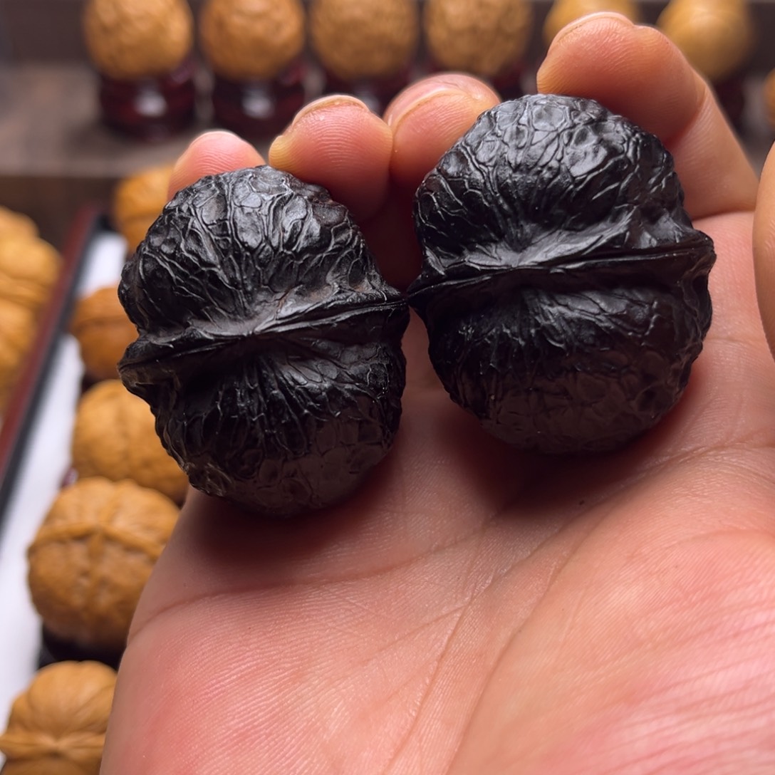 文玩核桃吊坠粗筋玉罗汉8¥