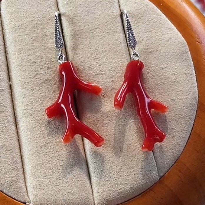 天然宝石红珊瑚耳饰定制