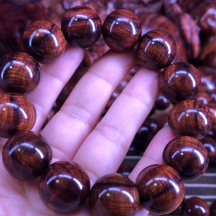 【闪购商品】黄花梨/降香黄檀手串/手链召****！1.8