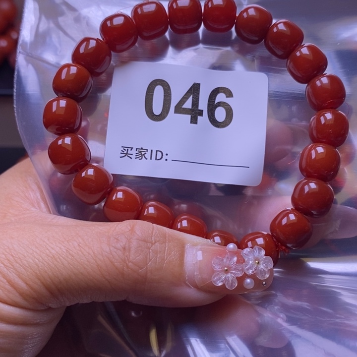 白***玛瑙/玉髓手串未镶嵌