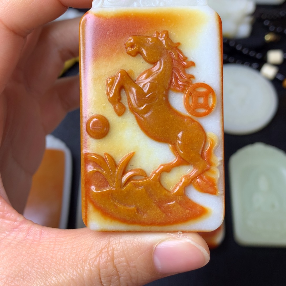 和田玉颈饰未镶嵌