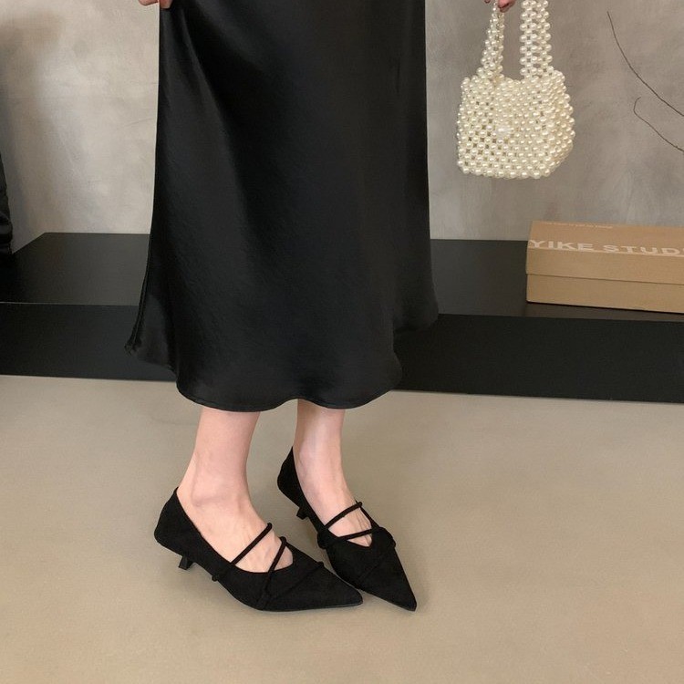 2025秋季新款气质绒面尖头猫跟小跟鞋时尚百搭复古显瘦通勤单鞋