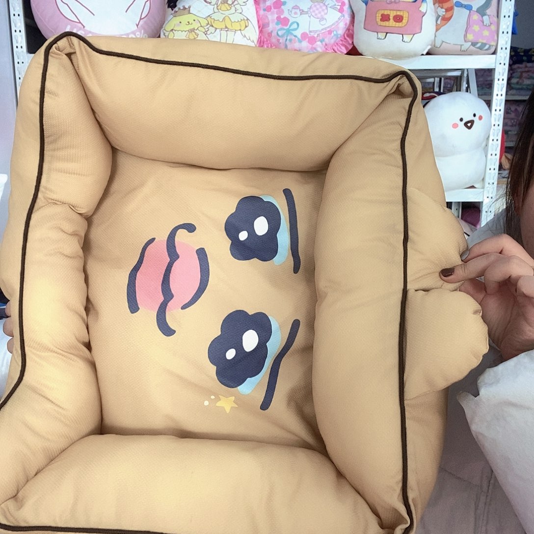 微瑕宠物窝一个。 