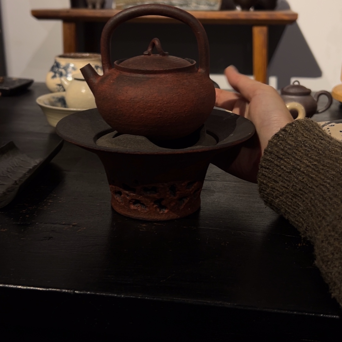 陶瓷。     陶瓷。   