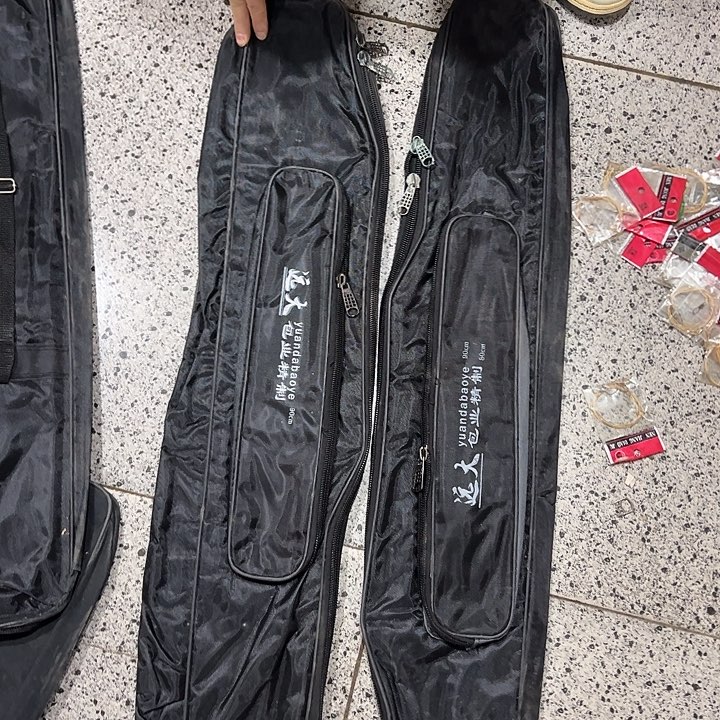 90公分小肚包随机发两个微瑕疵介意勿拍