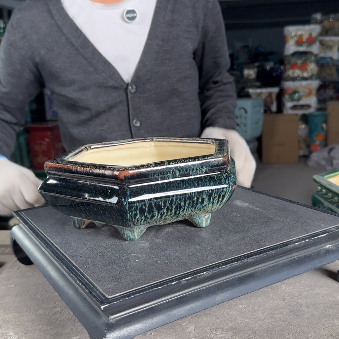 一风堂石湾花盆。