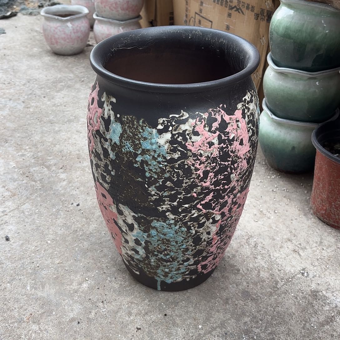 紫砂花盆口径20高度33一个油画