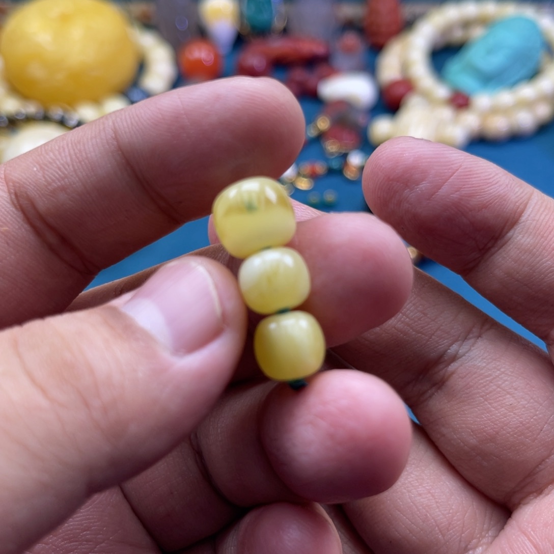 琥珀未镶嵌珠宝奇石5