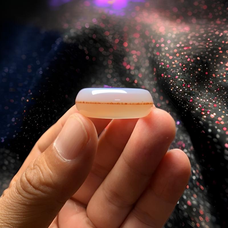 天然玛瑙红砂一线带景戒指