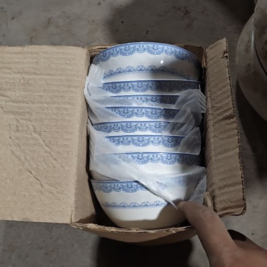 茶盏陶瓷盘子碗啥都有