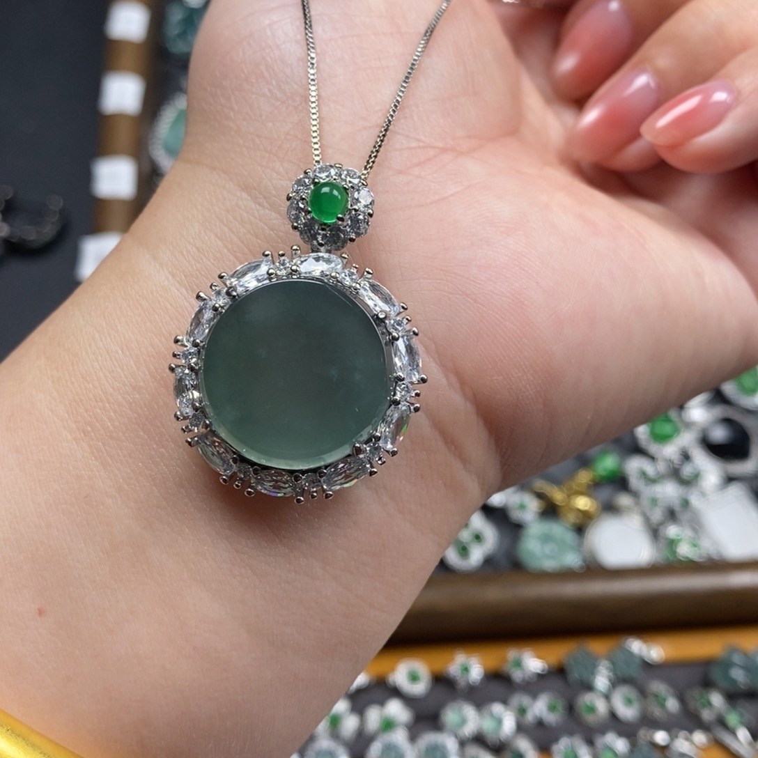 未镶嵌挂件翡翠翡翠