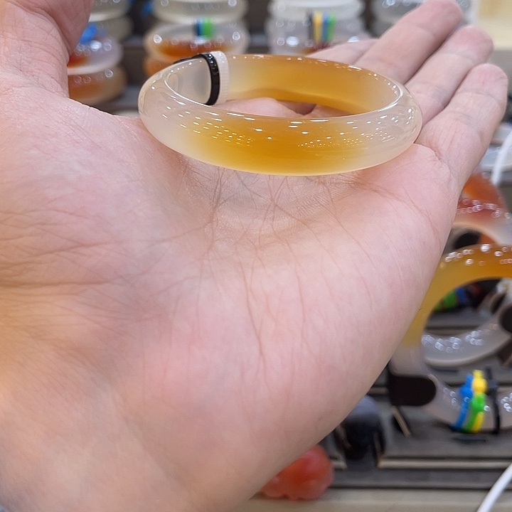 玛瑙/玉髓未镶嵌手镯65