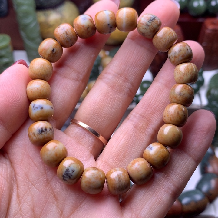 岫岩河磨玉（透闪石质玉）手链未镶嵌