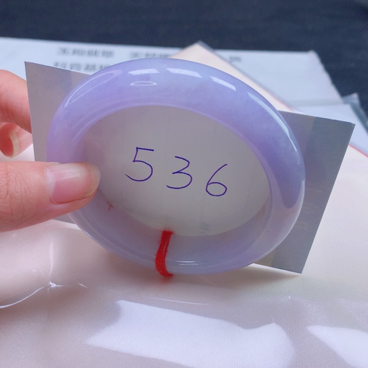 翡翠未镶嵌手镯圈口5556