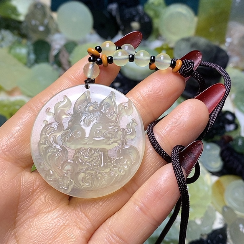 【闪购商品】蛇纹石玉颈饰未镶嵌爱****白