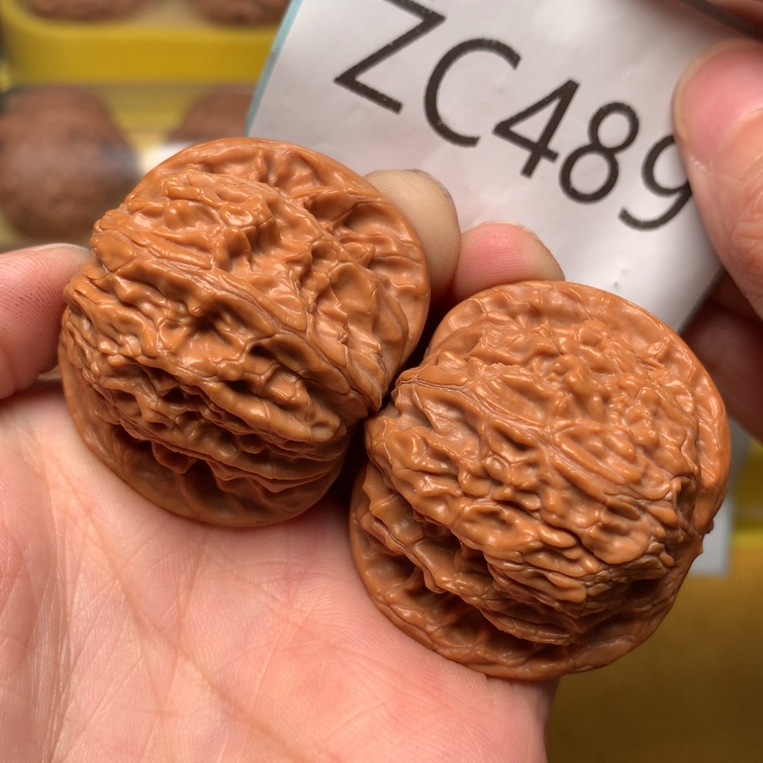 文玩核桃把件山地正磨40