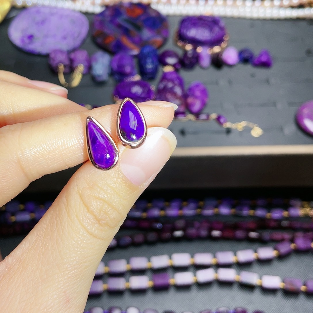 苏纪石（舒俱来）耳钉银S925镶嵌