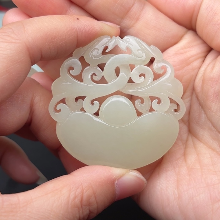 未镶嵌和田玉挂件