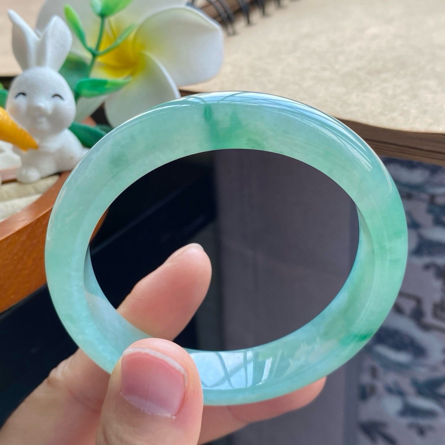 03.18批冰晴绿飘花镯1986号55.6-13.2-8.1天然翡翠