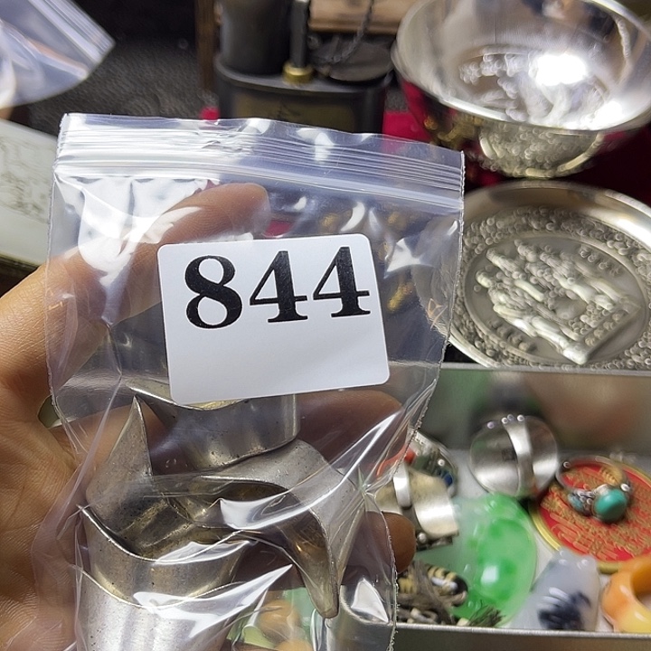 L***i祝老板恭喜发财844