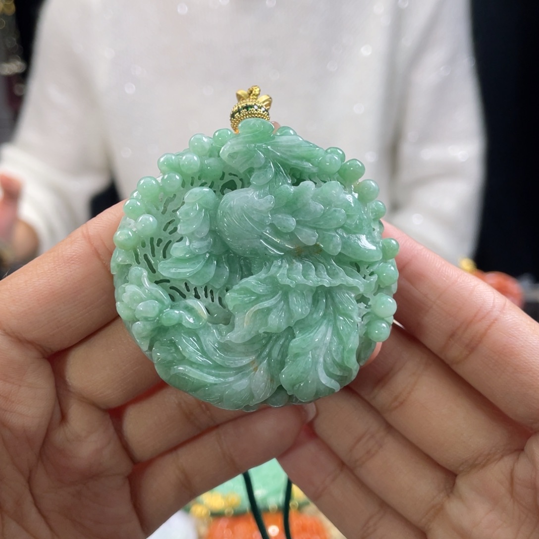 翡翠颈饰未镶嵌代编织